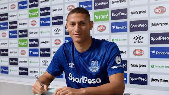 Article image:Richarlison agrees new Everton contract