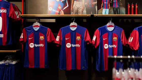 Imagen del artículo:Las últimas 2 opciones para la nueva camiseta del FC Barcelona