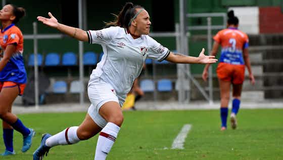 Imagem do artigo:Elisa comemora primeiro gol com a camisa do Flu