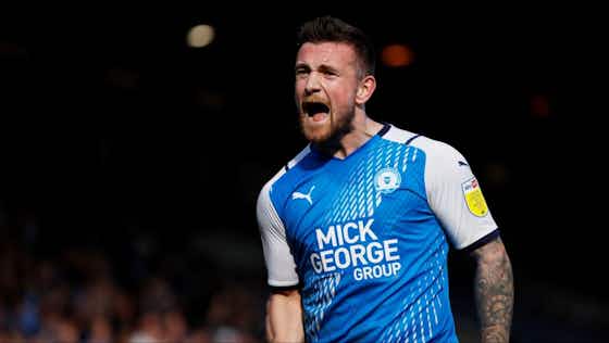 Article image:"Phil Parkinson will have his hands full" - Pundit reacts as Wrexham complete Jack Marriott signing