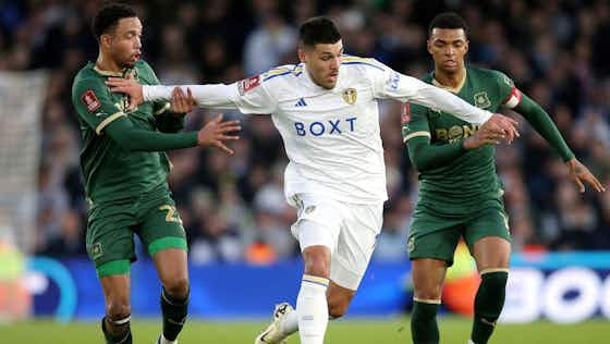 Article image:Leeds United: Joel Piroe issues Leicester City warning amid title race