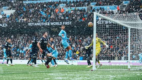 Imagem do artigo:Fernandinho marca e City ganha batalha na neve contra o West Ham