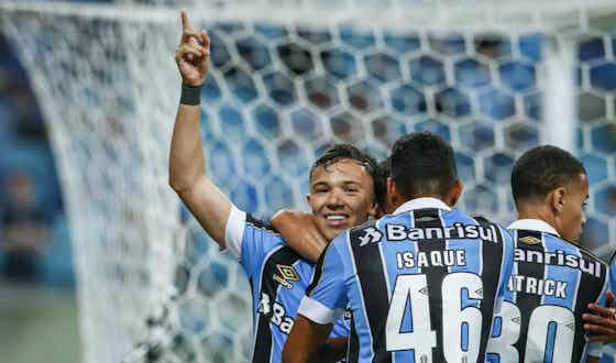 Imagem do artigo:Porto oferece R$ 95 milhões ao Grêmio por Pepê