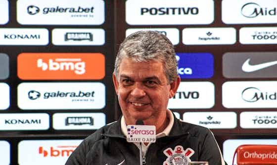 Imagem do artigo:Carlos Brazil deve deixar o Corinthians e clube já estuda possíveis substitutos