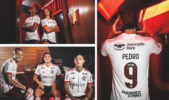Imagem do artigo:Flamengo apresenta nova camisa reserva para 2024; veja fotos