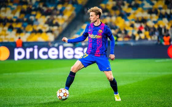 Article image:Barcelona issue ultimatum to Frenkie de Jong amid Manchester United interest