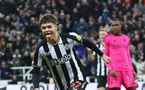 Article image:Newcastle 3-0 Fulham: Raul Jimenez sent off as Lewis Miley scores first Premier League goal