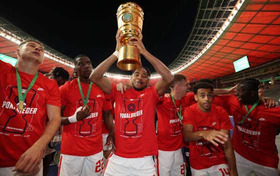 Imagem do artigo:📝 Inédito: Leipzig bate Freiburg e levanta a Copa da Alemanha pela 1ª vez