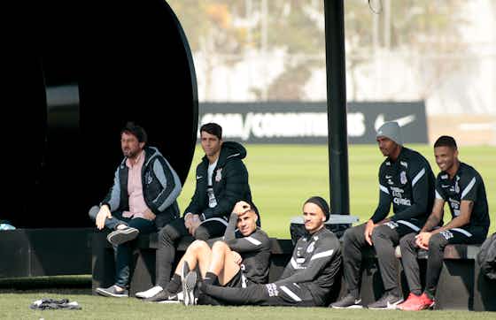 Imagem do artigo:Renato Augusto treina pela primeira vez em campo com companheiros de Corinthians