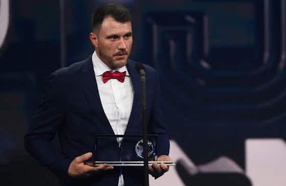 Gambar artikel:Marcin Oleksy, Pesepak Bola Amputasi Raih FIFA Puskas Award, Gol Terbaik Piala Dunia 2022 pun Lewat