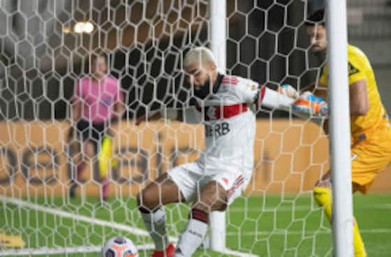 Imagem do artigo:Fragilidade defensiva volta a assombrar Flamengo de Ceni