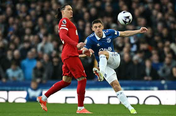 Article image:Liverpool perde clássico para o Everton e vê título mais distante