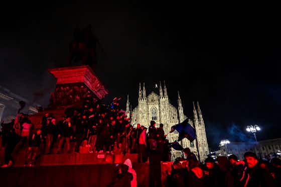 Imagen del artículo:🎥 ¡Fiestón en el Duomo! así celebra el scudetto el pueblo interista