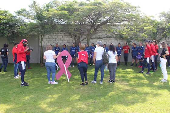 Imagen del artículo:La Fundación Jorge Vergara y Chivas Femenil apoyan la lucha contra el cáncer de mama