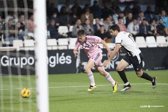 Imagen del artículo:FC Cartagena 2-0 Real Oviedo: 3 minutos mágicos le dan la victoria al Cartagena