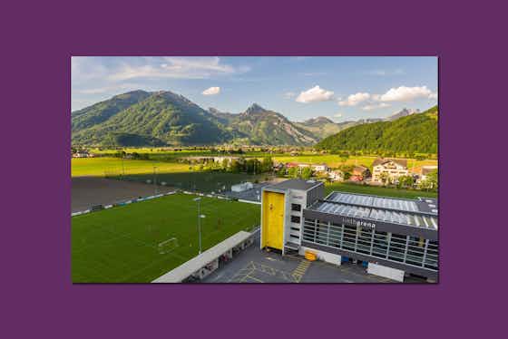 Immagine dell'articolo:Un viaggio visuale in Svizzera: gli stadi e il loro palcoscenico naturale