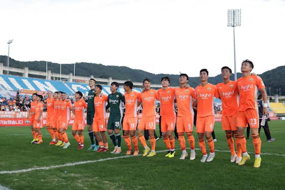 Article image:The Story of Choi Yong-soo at Gangwon FC: How 'the Eagle' Soared, Then Slumped