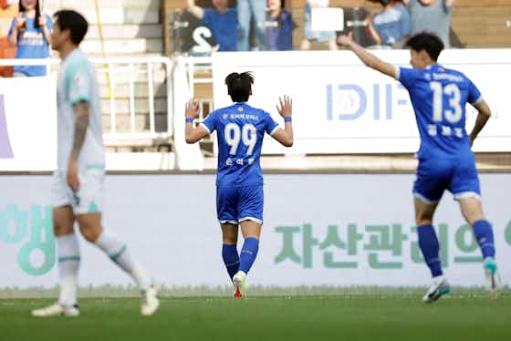 Article image:FC Anyang vs. Suwon Samsung: Fans preview the return of the Original Clasico