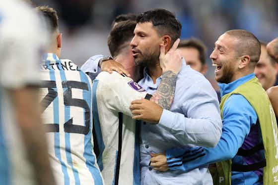Article image:Lionel Messi handed MotM award by Sergio Aguero after Argentina 3-0 Croatia