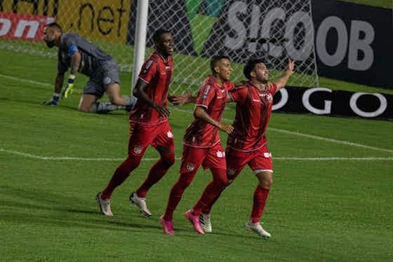Imagem do artigo:CRB-AL, Vila Nova-GO e Vasco vencem pela terceira rodada da Série B