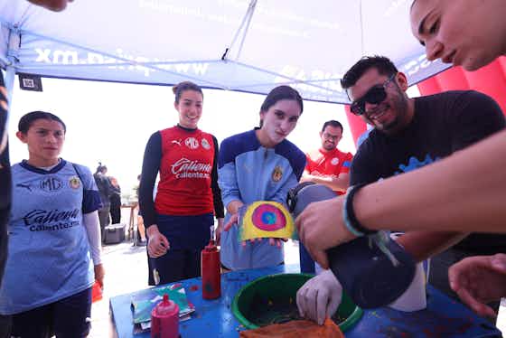 Imagen del artículo:Chivas Femenil y Fundación Jorge Vergara festejaron a niñas por su día.