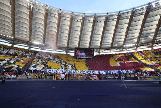 Imagen del artículo:📸 Los tifos del derbi de Roma: homenaje al pasado y "W la Lazio" 🧨