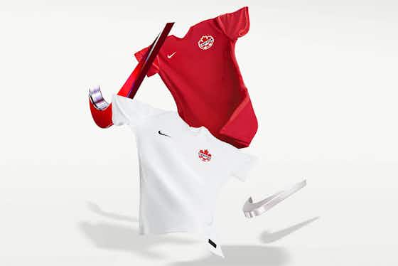 Imagem do artigo:Jogador do Canadá protesta contra a Nike tapando o logo em comemoração