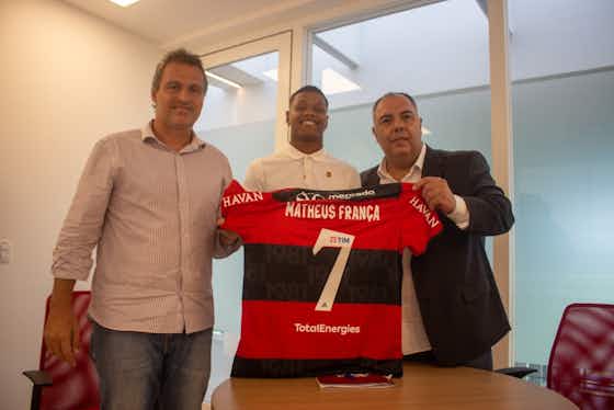 Imagem do artigo:Com multa recorde, Flamengo renova contrato com promessa do Sub-17