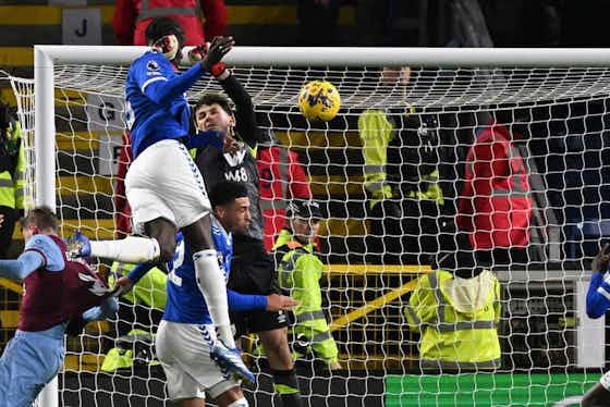 Imagem do artigo:Everton faz mais uma vítima no Campeonato Inglês