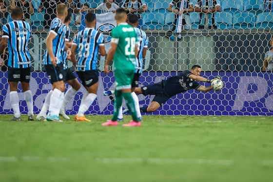 Imagem do artigo:Marchesín volta à meta do Grêmio e manda recado: ‘Quero estar no time’