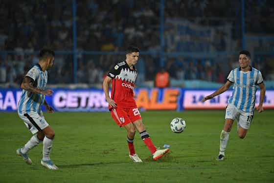 Imagen del artículo:Barco falló dos penales y River apenas rescató un empate ante Atlético Tucumán por la Copa de la Liga