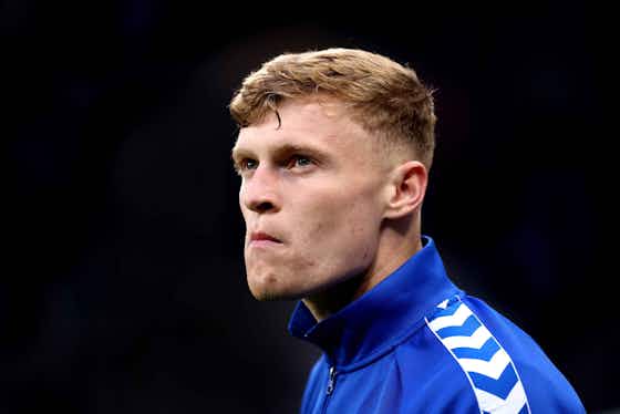 Article image:Manchester United Are In Pole Position To Land This Everton Defender: Should The Red Devils Go For Him?