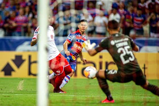 Imagen del artículo:📝 Un agónico gol de Bustos salva a Independiente en Brasil