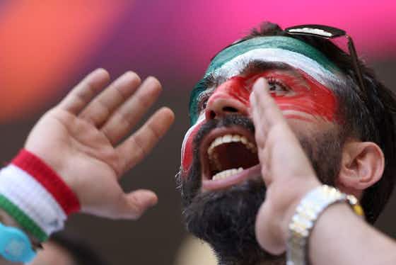 Imagem do artigo:👀 Com protestos e cartão vermelho, Irã VENCE Gales nos acréscimos