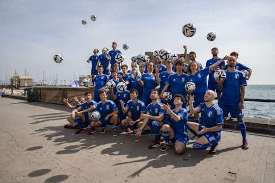 Immagine dell'articolo:📸 Napoli si tinge di azzurro anche per l'Italia: le iniziative Adidas 💙