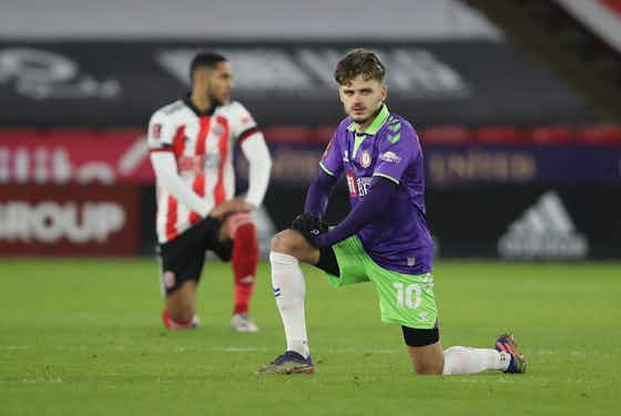 Article image:Bristol City transfer latest: Midfielder linked with departure, PSG winger eyed, Familiar face training with EFL club