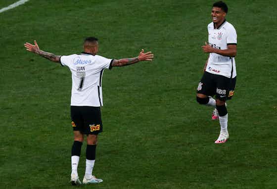 Imagem do artigo:Corinthians negocia empréstimo do volante Éderson ao América-MG