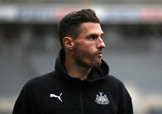Article image:Newcastle United Defender May Turn Down Contract Extension: Big Worry For Steve Bruce?