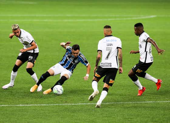 Imagem do artigo:Com dois jogadores expulsos, Corinthians segura o empate de 0 a 0 com o Grêmio na Neo Química Arena
