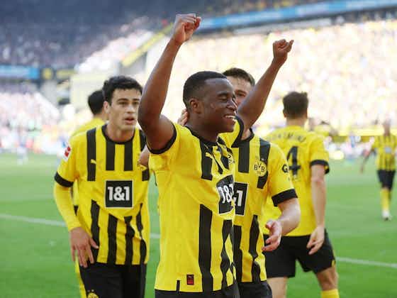 Imagen del artículo:Borussia Dortmund gana el derbi ante el Schalke con gol de su perla Youssoufa Moukoko