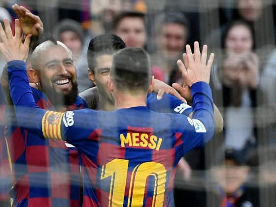 Article image:Messi and Suarez share a farewell message for Arturo Vidal