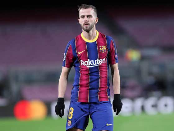 Article image:Report: Chelsea and Inter are attentive to Barcelona midfielder