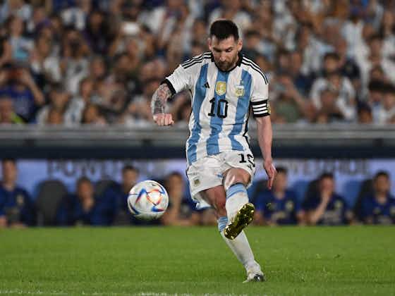 Article image:Lionel Messi a ‘real option’ for Barcelona, operation moving forward – report