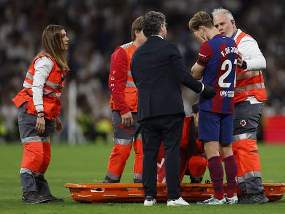 Article image:Official: Barcelona confirm ankle injury to midfielder; season over as he faces six weeks out
