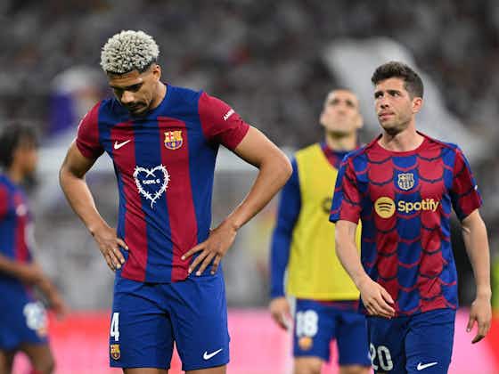 Article image:Barcelona defender’s entourage unhappy with renewal offer; club open to summer sale