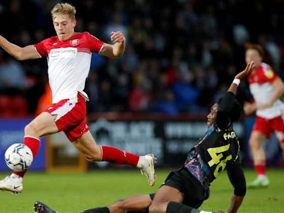 Article image:Swindon Town close to finalising transfer swoop for Tottenham player