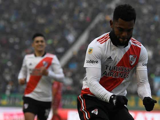 Imagen del artículo:Miguel Borja abandonó las prácticas de River Plate por un proceso gripal