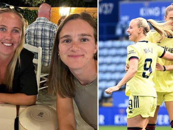 Article image:Arsenal's Beth Mead compares Viv Miedema relationship to David & Victoria Beckham
