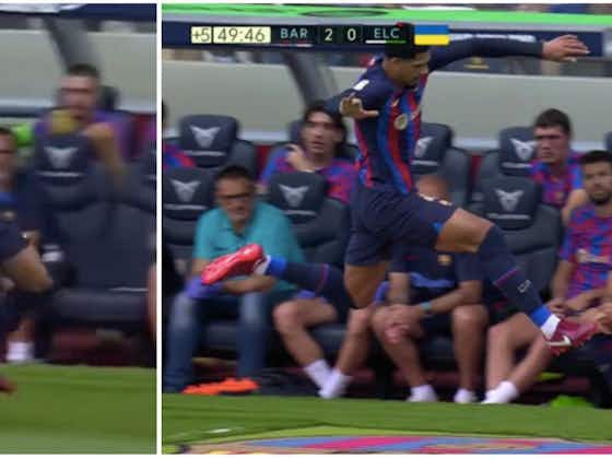 Article image:Ronald Araujo: Barcelona star showed pure class by dodging club's badge v Elche