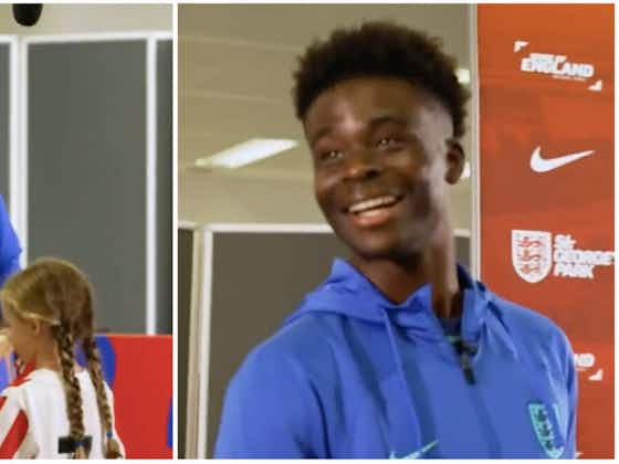 Article image:Bukayo Saka: Arsenal star's wholesome reaction to winning England award